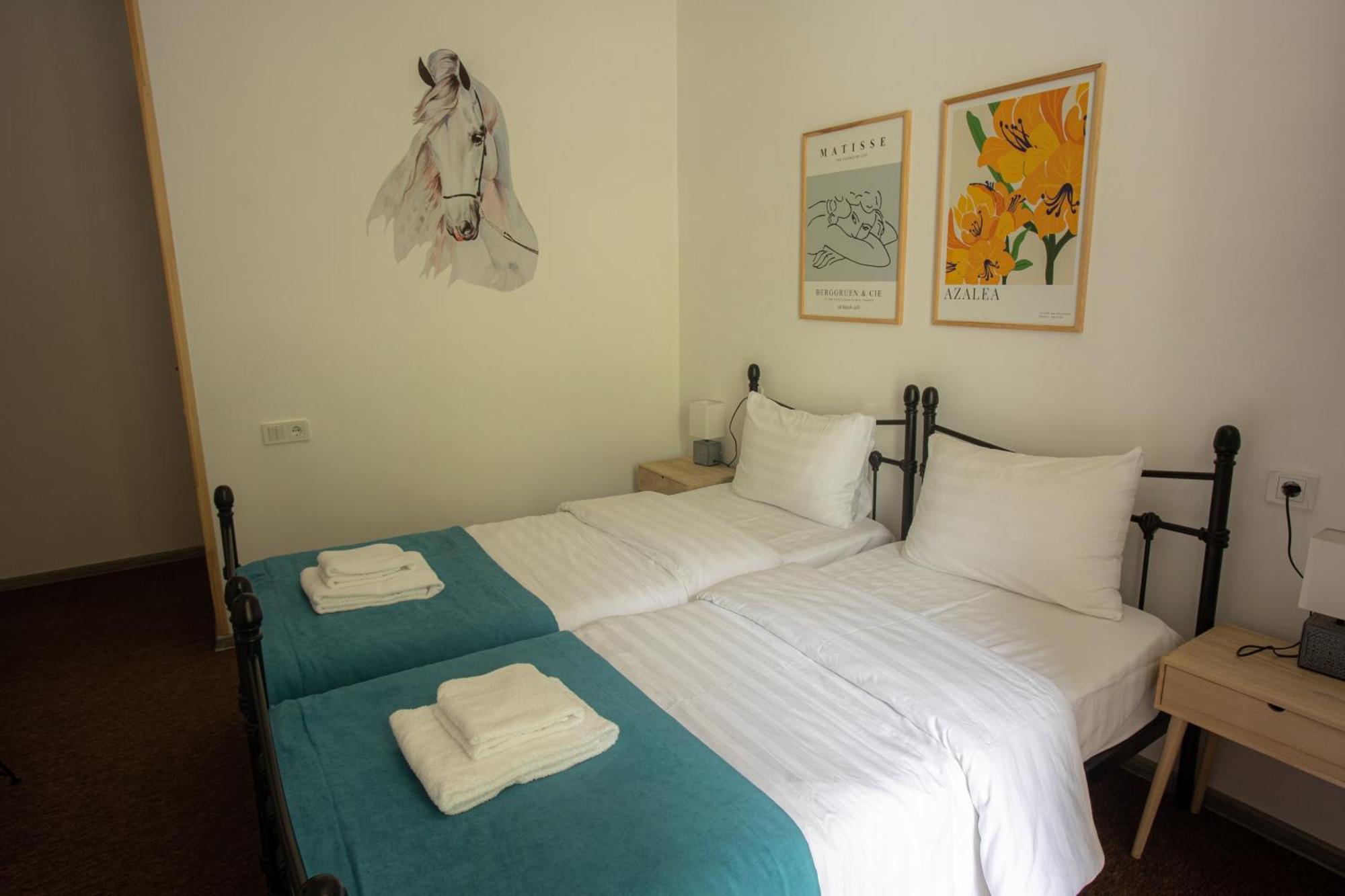 Mood Hotel Kazbegi المظهر الخارجي الصورة